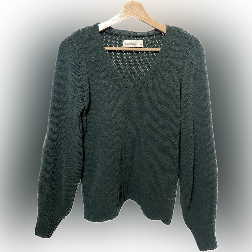 Abercrombie and Fitch Soft A&F Collection Green V-Neck Sweater